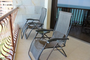 PATIO FURNITURE