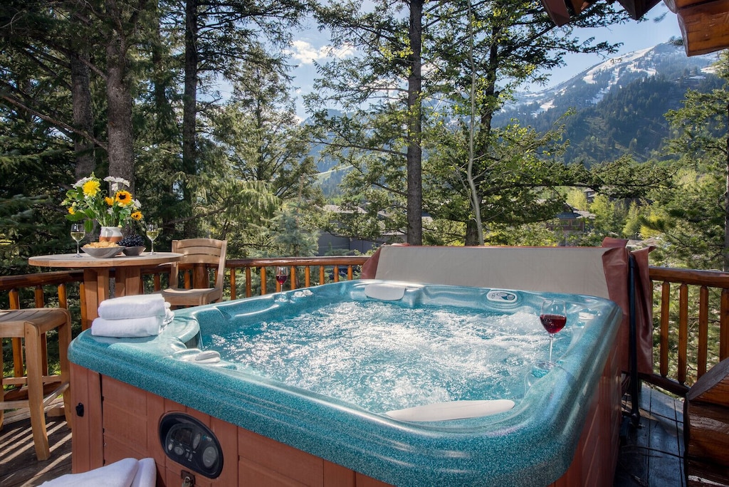 Gorgeous Granite Ridge Cabin