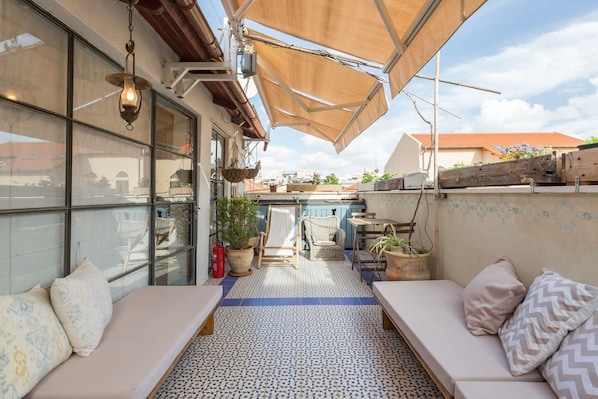 roof top terrace with Jaffa roof tops