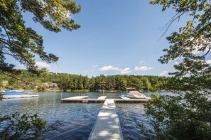 Dock