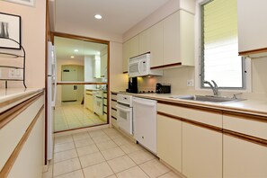 Spacious Kitchen