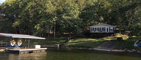 701 Montgomery Hill Drive, Sunrise Beach, MO - Lake of the Ozarks