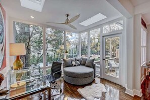 Office/study nook