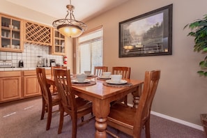 Dining area with seating for 6