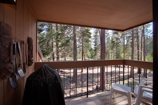 Rock Beach: 3  Br, 2  Ba Townhouse In Carnelian Bay, Sleeps 8 - Lago Tahoe