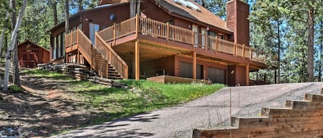 Woodland Park Vacation Rental | 3BR | 2BA | 1,600 Sq Ft | Stairs Required