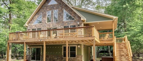 Front view of a Poconos Vacation Rental