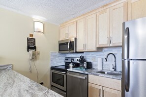 Fully-equipped kitchen