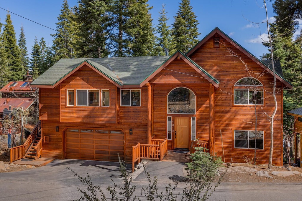 Enjoy the Pool Table, Bubbling Hot Tub and Ping Pong! Carnelian Bay