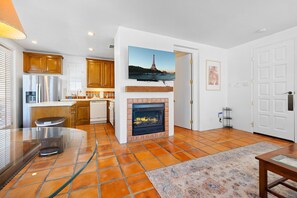 Living/Dining Area
