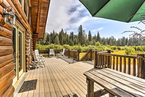 Furnished Deck