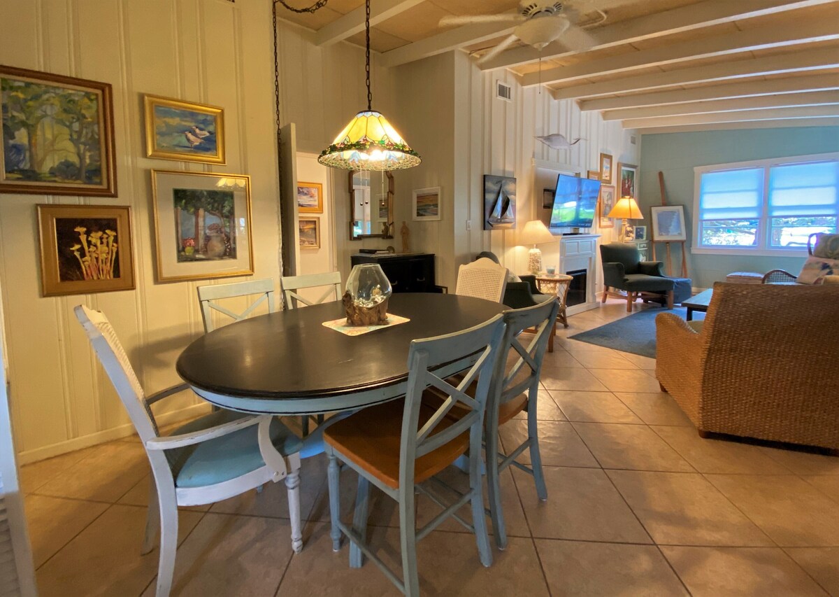ARTISTS ALCOVE 3 bedrooms, 2 bathrooms