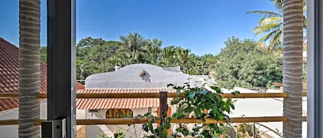 Sayulita Vacation Rental | 2BR | 1BA | 600 Sq Ft | Stairs to Access