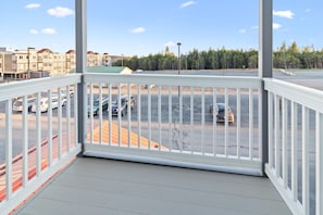 New Balcony (2023)