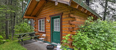 Seward Vacation Rental | Studio | 1BA | 384 Sq Ft | Step-Free Access