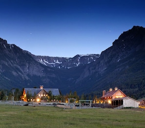 Your absolutely stunning backdrop, at the doorstep of Yellowstone National Park