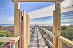 Direct Boardwalk/Beach Access