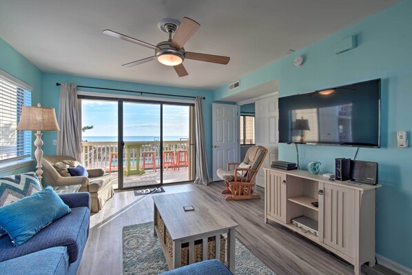 Carolina Beach Vacation Rental Condo | 2BR | 2BA | 900 Sq Ft | Stairs Required