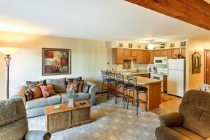 Living Room | Sleeper Sofa