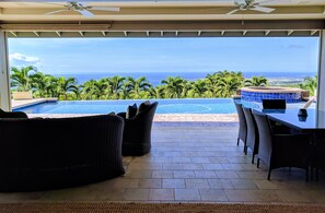 Outdoor Furniture Set in the Covered Lanai of our Kona Coast Rental