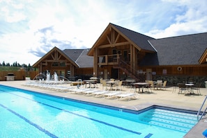 Cascade Pines - Roslyn Ridge Activity Center Pool Facility: Open during the summer.