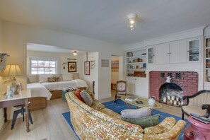 Interior | Open Floor Plan