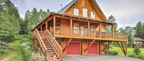 Alpine Vacation Rental | 4BR | 3BA | 3,200 Sq Ft | Stairs Required