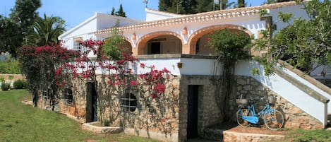 View of the house and the garden