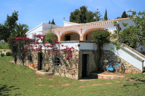 View of the house and the garden