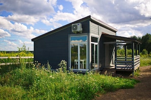 Exterior, cozy terrace