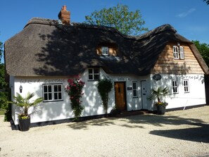 Cottage front - Left side is Weir Cottage