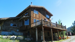 Sunny Slope Lodge