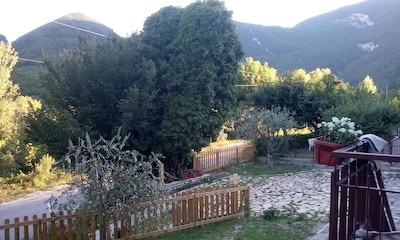 Bed and breakfast da Caramella, detached house with large garden 