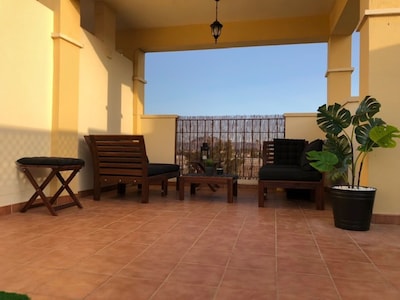 6 bed apartment 600 m from Roda Golf course with a roof terrace and Pool