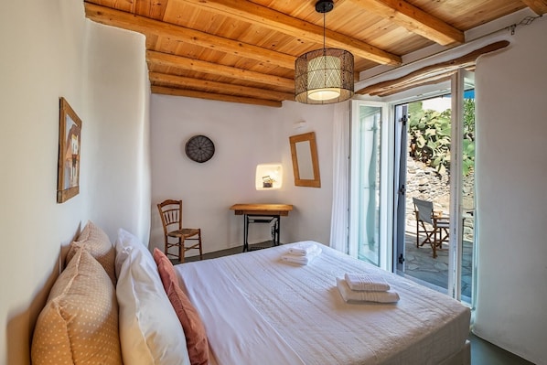 Bedroom decorated with vintage traditional tools