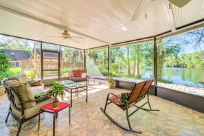 Screened-in Lanai | Dining Table | River Views
