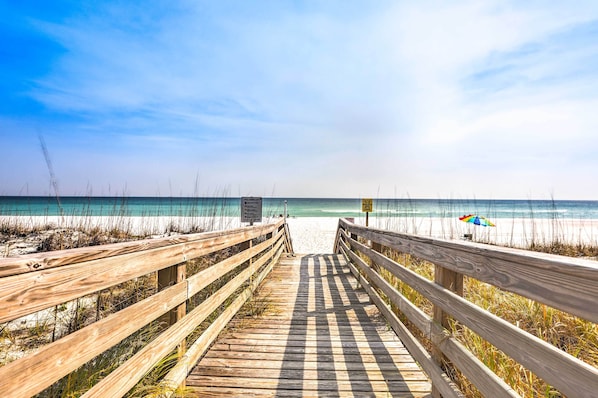 Pensacola Beach Vacation Rental | 2BR | 2BA | 1,300 Sq Ft | Step-Free Access