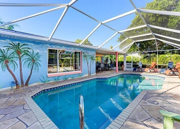 86F Degree Heated Pool - FREE when you book the Sandy Cabana