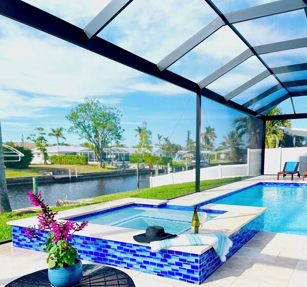 Pool with Spa