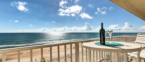Daytona Beach Vacation Rental Condo | 1BR | 1BA | 615 Sq Ft | Step Free Access
