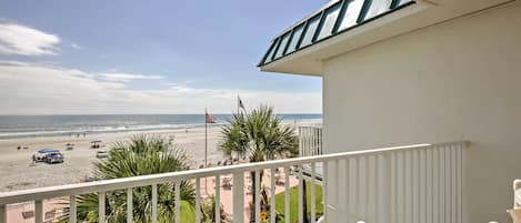 Daytona Beach Vacation Rental | 1BA | Studio | Step-Free Access