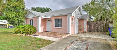 Lakeland Vacation Rental | 2BR | 2BA | 1,500 Sq Ft | 2 Steps to Enter