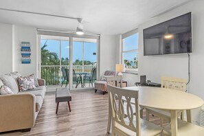 Large screen smart tv w/cable, viewable from all areas in the condo.