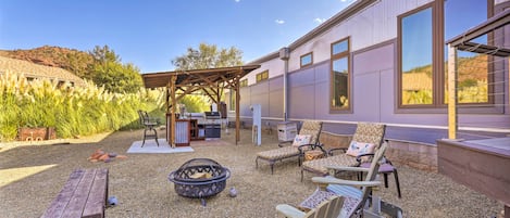 Sedona Vacation Rental | 2BR | 1BA | 1,000 Sq Ft | Stairs Required