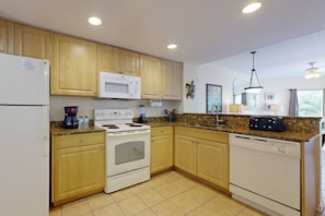 Fully equipped kitchen