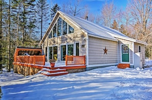 Exterior | Gas Grill | Fire Pit