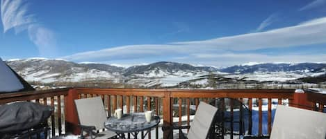 Unsurpassed Views From Living, Dining And Deck Areas!! Professionally Managed By iTrip Vacations!