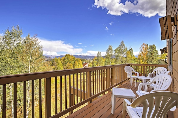 Silverthorne Vacation Rental | 3BR | 2.5BA | 1,800 Sq Ft | Stairs Required