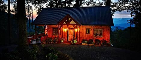 Bryson City Vacation Rental | 1BR | 1BA | 1,000 Sq Ft | Step-Free Access