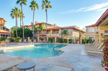 Phoenix Vacation Rental | 1BR | 1BA | 789 Sq Ft | Step-Free Access
